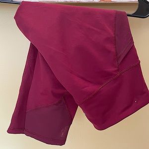 Burgundy Old Navy Active Cropped Leggings